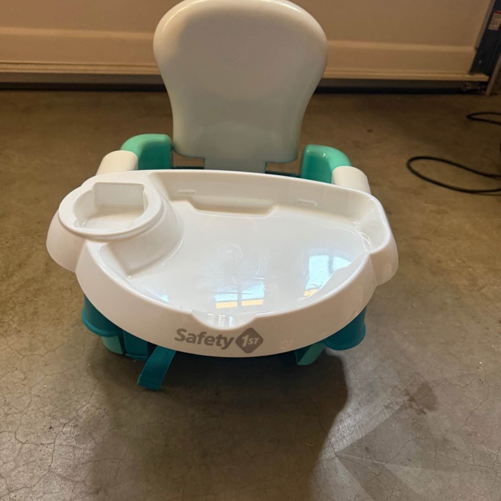 Safety 1st Kids Booster Seat - White and Teal